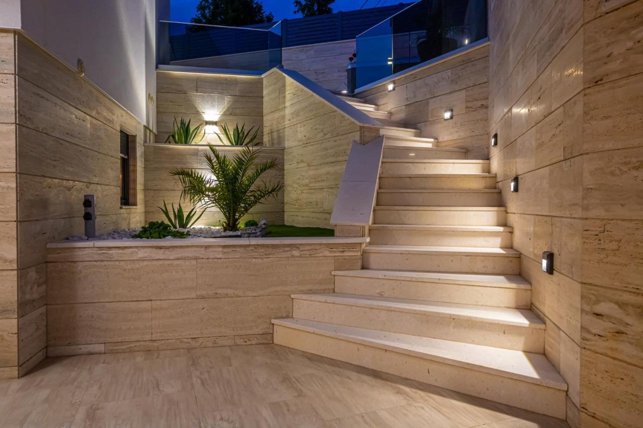 Villa Marassi With Heated Pool, Hot Tub And Sauna Crikvenica Extérieur photo