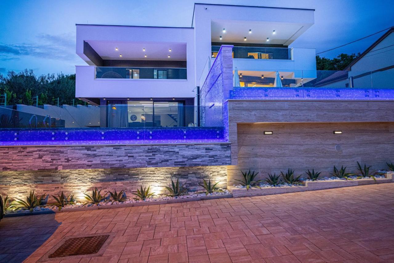 Villa Marassi With Heated Pool, Hot Tub And Sauna Crikvenica Extérieur photo