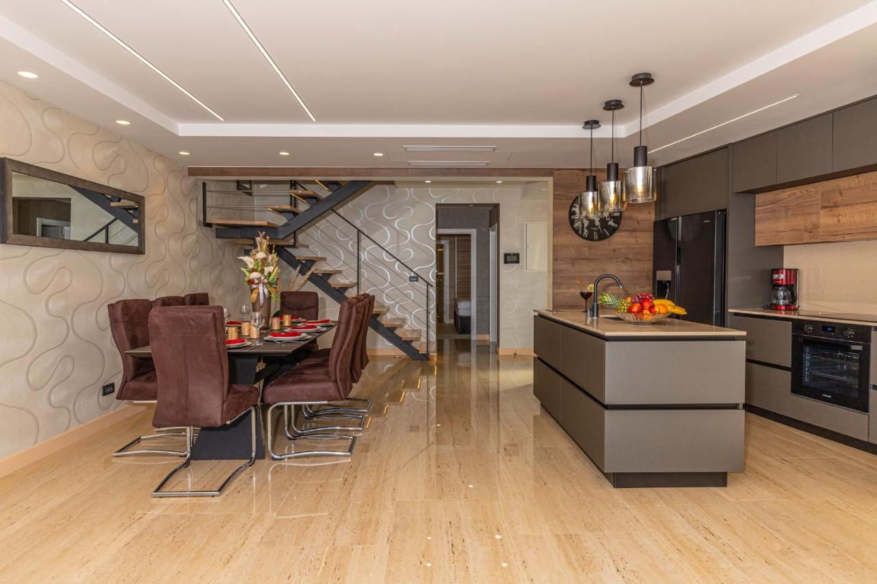 Villa Marassi With Heated Pool, Hot Tub And Sauna Crikvenica Extérieur photo